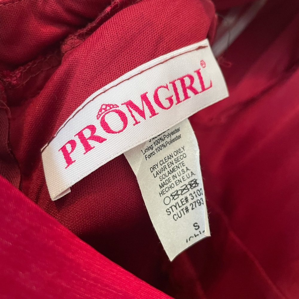 Promgirl red homecoming dress size small flare backless mini, worn once - Picture 6 of 6